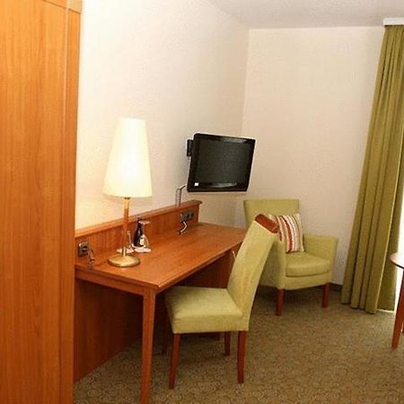 Landhotel Moellhagen Schulp bei Nortorf Bagian luar foto